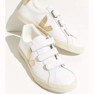 Veja gold velcro espalar sneaker